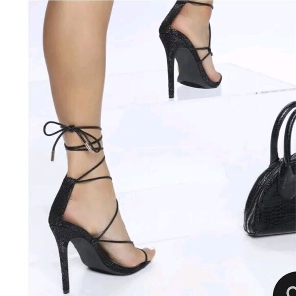 BRAND NEW FASHION NOVA REPTILE SPRINT STRAPPY WRAP LACE-UP HEEL SANDAL - Picture 15 of 15